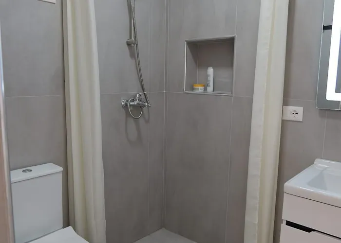 Hidden Gem 2 * Tirana