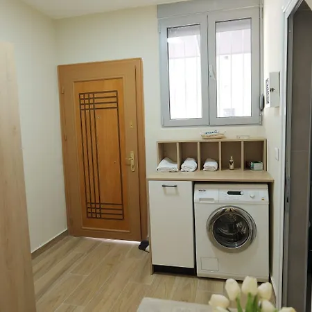 Hidden Gem 2 티라나